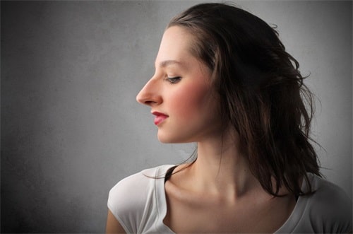 What Are The Perfect Hairstyles For Big Noses?-Blog - | Nadula