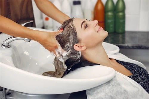 How To Prevent Hard Water Damage To Your Hair?-Blog - | Nadula